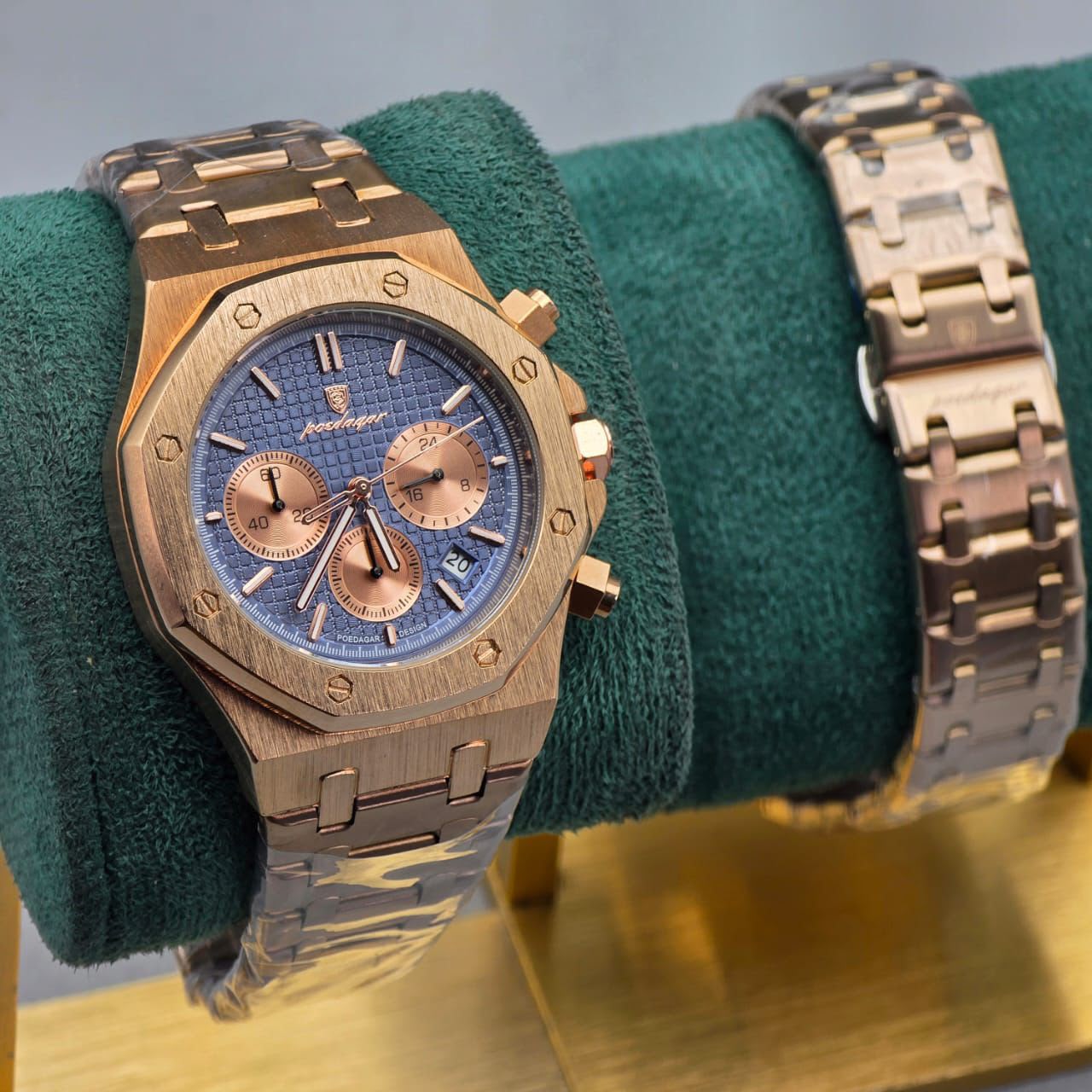 Poedega Chronograph